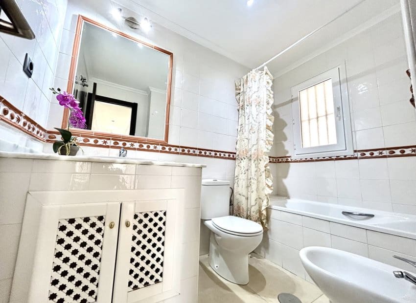 2 slaapkamer Appartement te koop in Villamartin met zwembad - € 190.000 (Ref: 9769012)