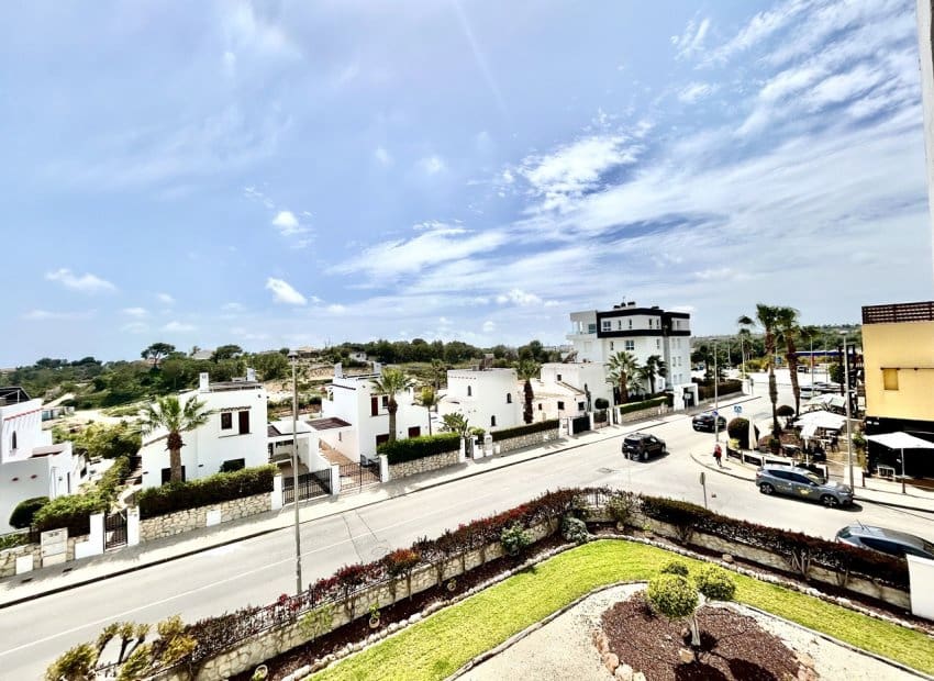 2 slaapkamer Appartement te koop in Villamartin met zwembad - € 190.000 (Ref: 9769012)