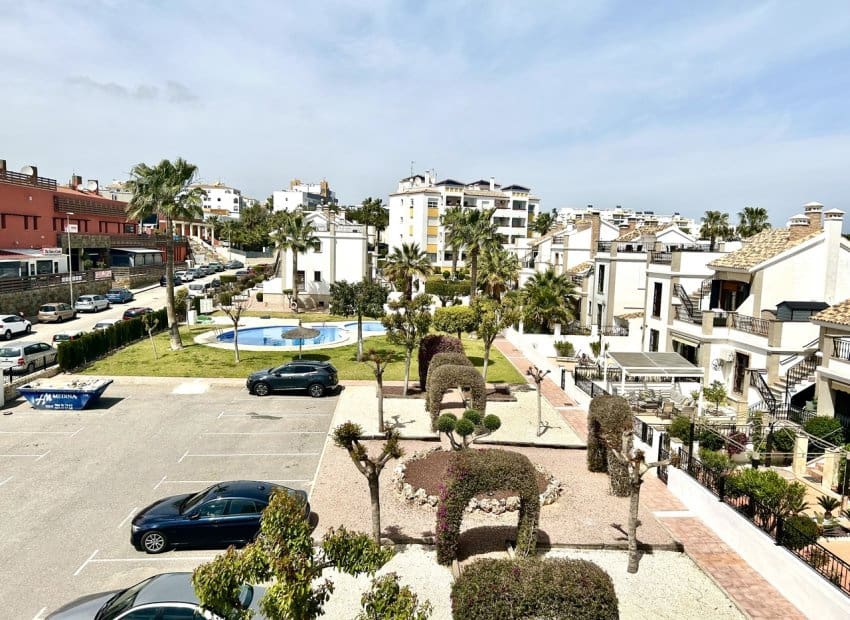 2 slaapkamer Appartement te koop in Villamartin met zwembad - € 190.000 (Ref: 9769012)