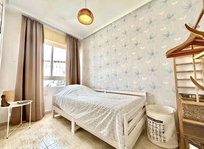 2 quarto Apartamento para venda em Torrevieja com piscina - 133 900 € (Ref: 9769015)