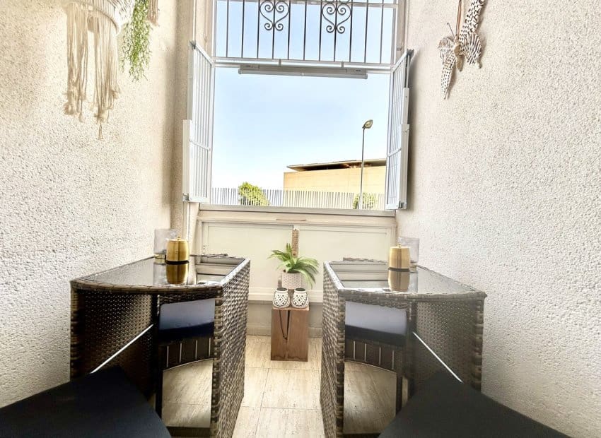 2 quarto Apartamento para venda em Torrevieja com piscina - 133 900 € (Ref: 9769015)