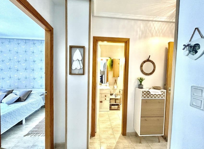 2 quarto Apartamento para venda em Torrevieja com piscina - 133 900 € (Ref: 9769015)