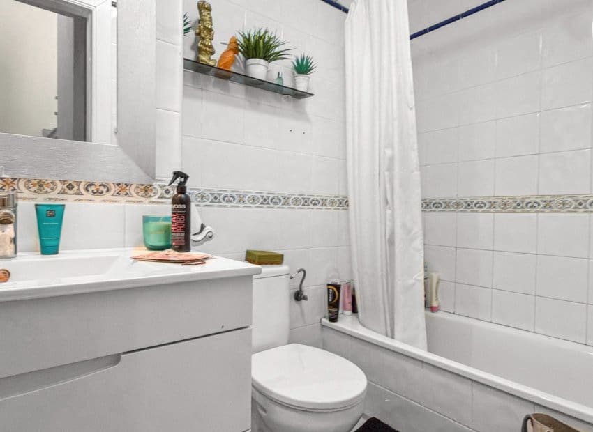 2 soveværelse Byhus til salg i La Florida med swimmingpool - € 179.900 (Ref: 9769016)