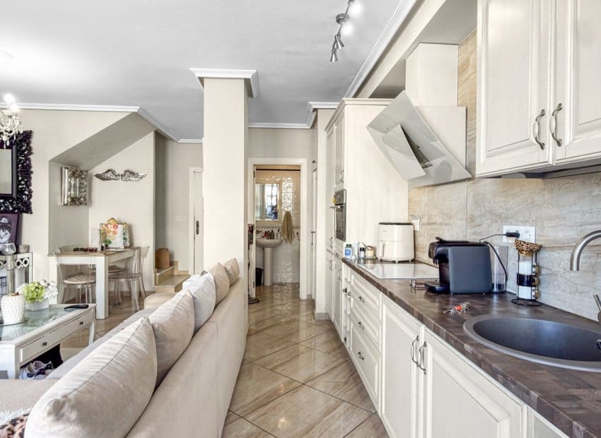 2 soveværelse Byhus til salg i La Florida med swimmingpool - € 179.900 (Ref: 9769016)