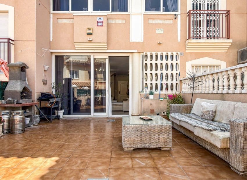 2 soveværelse Byhus til salg i La Florida med swimmingpool - € 179.900 (Ref: 9769016)