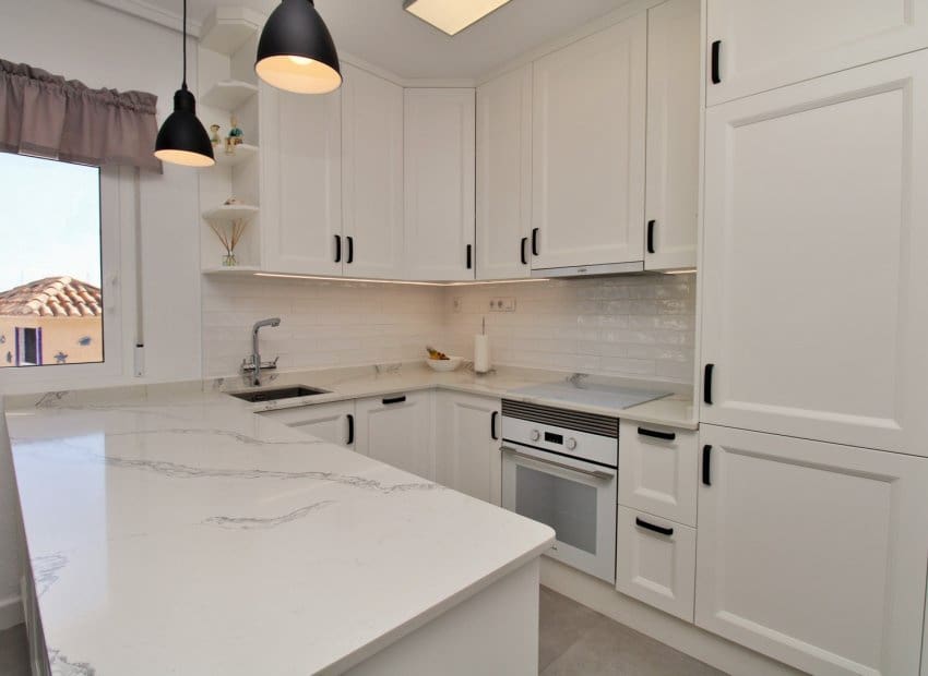 Chalet de 3 habitaciones en Orihuela Costa en venta con piscina - 499.000 € (Ref: 9769017)