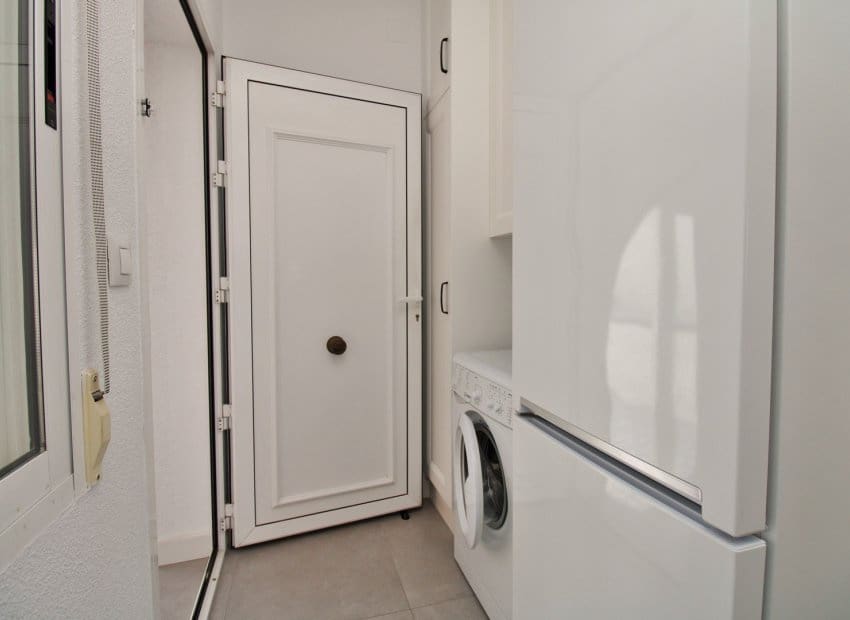 Chalet de 3 habitaciones en Orihuela Costa en venta con piscina - 499.000 € (Ref: 9769017)