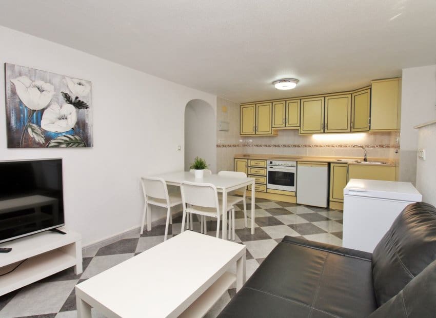 Chalet de 3 habitaciones en Orihuela Costa en venta con piscina - 499.000 € (Ref: 9769017)