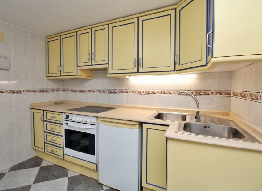 Chalet de 3 habitaciones en Orihuela Costa en venta con piscina - 499.000 € (Ref: 9769017)