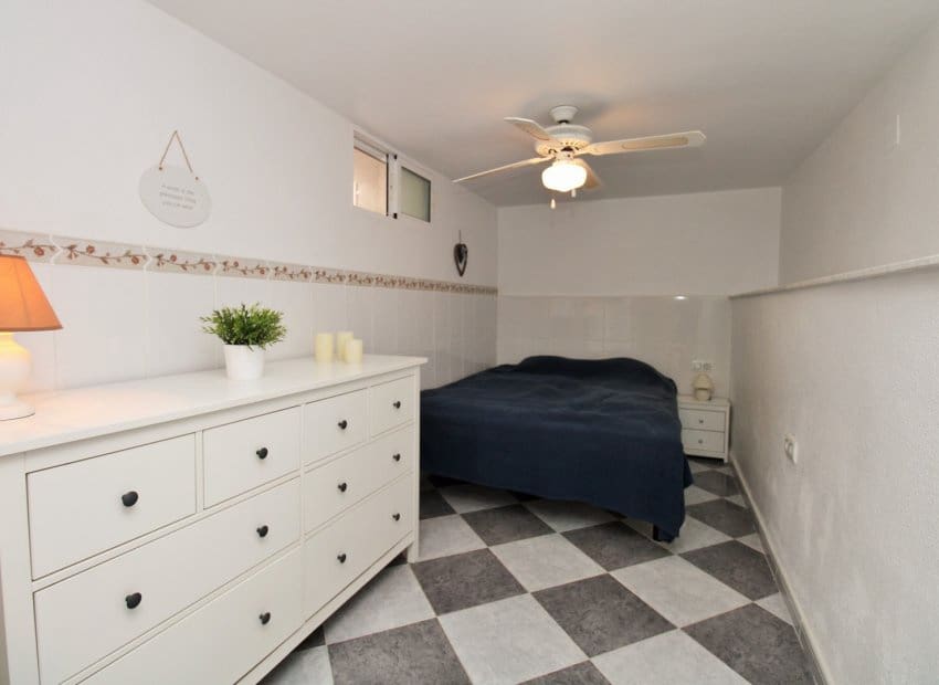 Chalet de 3 habitaciones en Orihuela Costa en venta con piscina - 499.000 € (Ref: 9769017)