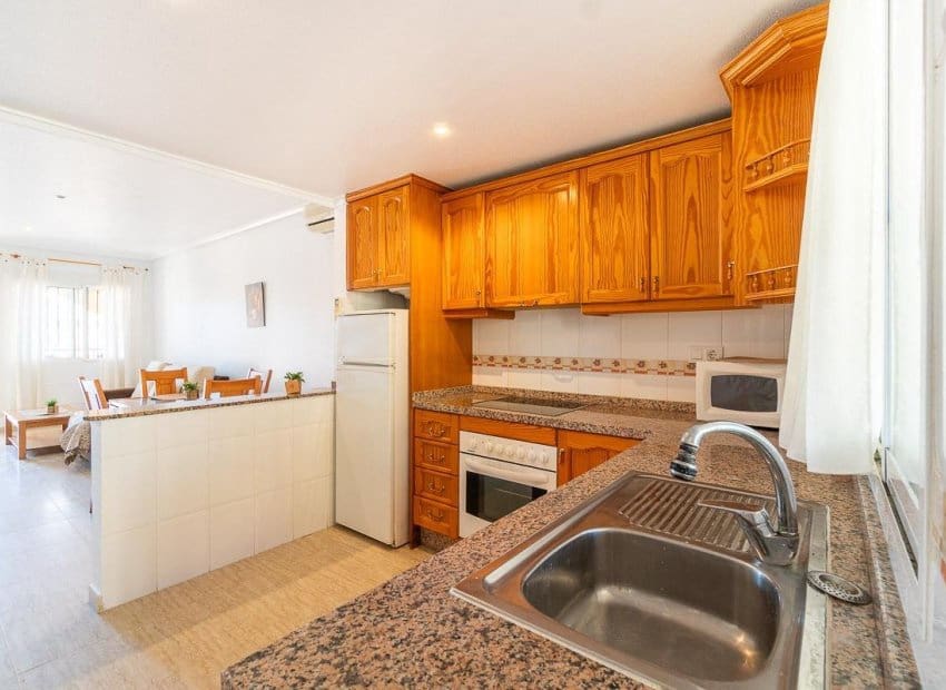 2 Zimmer Apartment zu verkaufen in Orihuela Costa mit Pool - 169.000 € (Ref: 9769023)