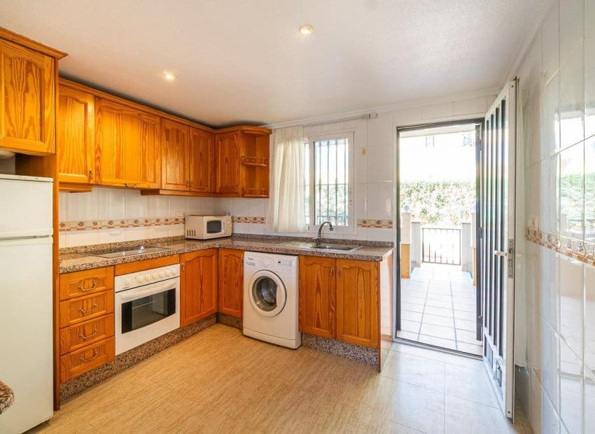 2 Zimmer Apartment zu verkaufen in Orihuela Costa mit Pool - 169.000 € (Ref: 9769023)