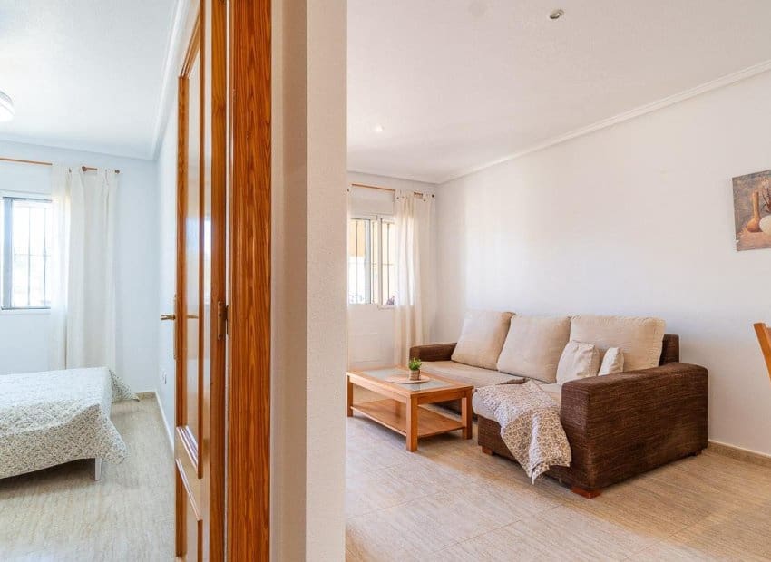 2 Zimmer Apartment zu verkaufen in Orihuela Costa mit Pool - 169.000 € (Ref: 9769023)