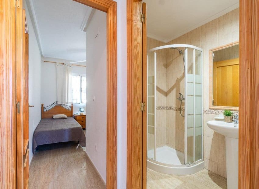 2 Zimmer Apartment zu verkaufen in Orihuela Costa mit Pool - 169.000 € (Ref: 9769023)