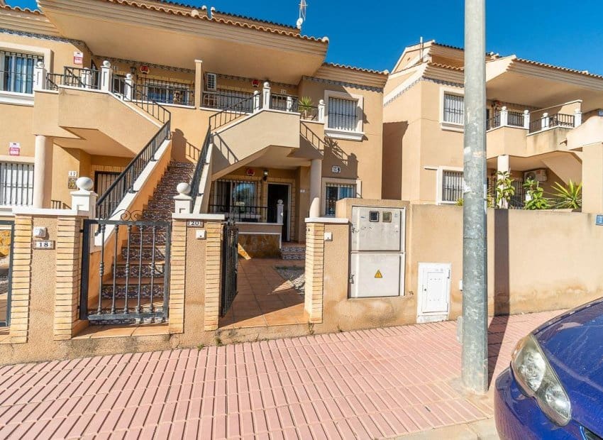 2 Zimmer Apartment zu verkaufen in Orihuela Costa mit Pool - 169.000 € (Ref: 9769023)