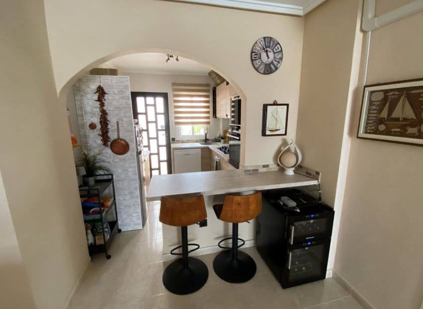 Apartamento de 2 habitaciones en Rojales en venta con piscina - 189.995 € (Ref: 9769024)