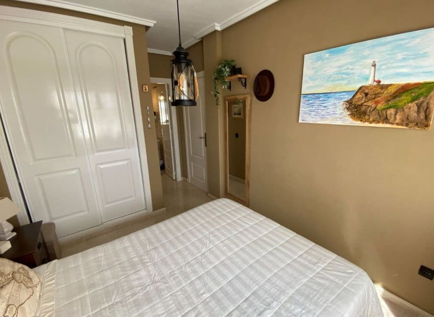 Apartamento de 2 habitaciones en Rojales en venta con piscina - 189.995 € (Ref: 9769024)