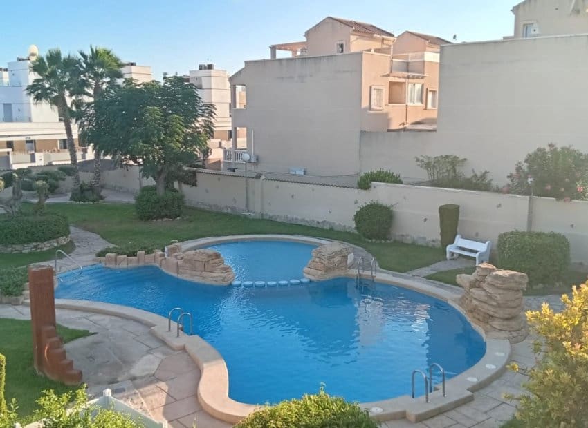 4 bedroom Villa for sale in Dona Pepa with pool - € 395,000 (Ref: 9769025)