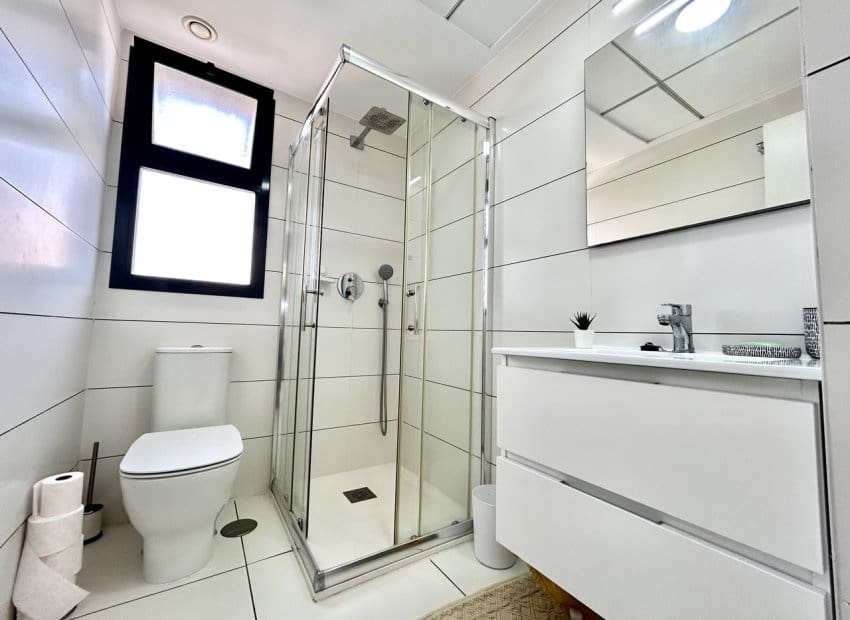 2 Zimmer Apartment zu verkaufen in Villamartin mit Pool - 229.500 € (Ref: 9770908)