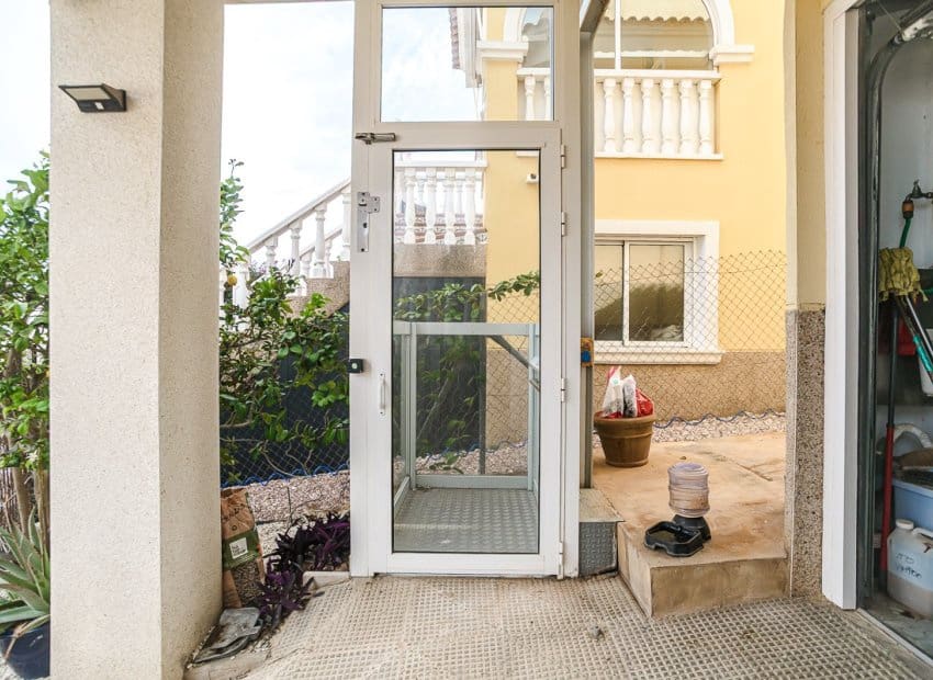 3 sovrum Villa till salu i San Fulgencio med pool - 309 999 € (Ref: 9770911)