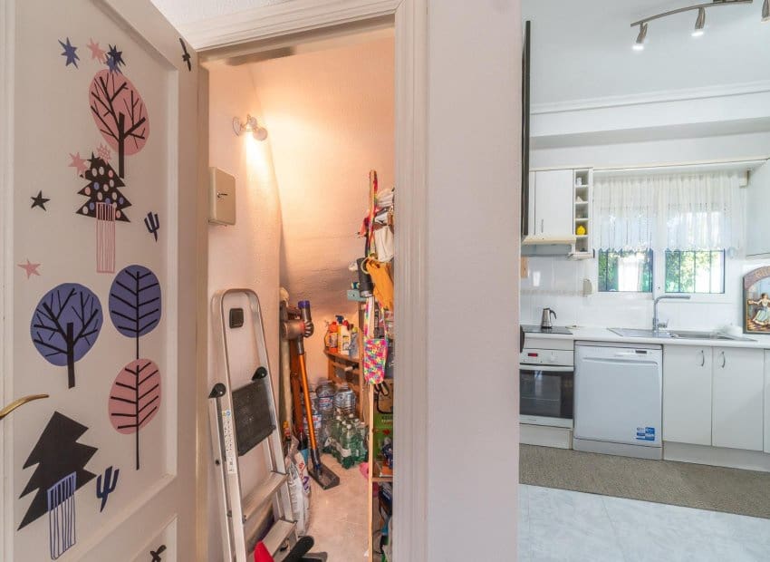 3 quarto Moradia para venda em Playa Flamenca com piscina - 640 000 € (Ref: 9770912)