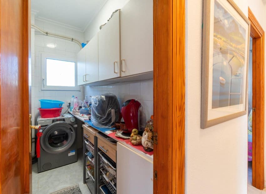 3 quarto Moradia para venda em Playa Flamenca com piscina - 640 000 € (Ref: 9770912)