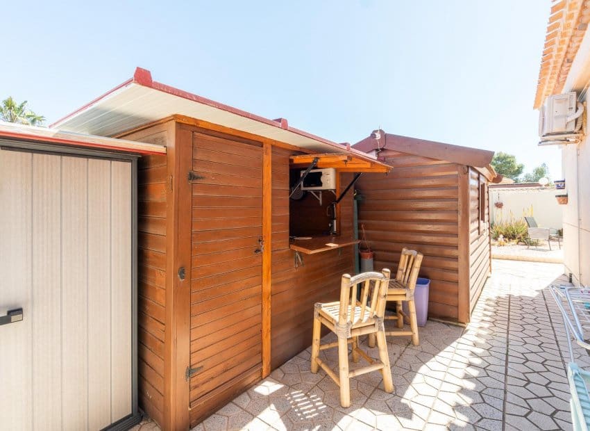 3 quarto Moradia para venda em Playa Flamenca com piscina - 640 000 € (Ref: 9770912)