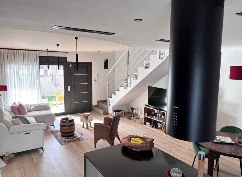 2 slaapkamer Huis te koop in Los Montesinos - € 374.500 (Ref: 9770914)