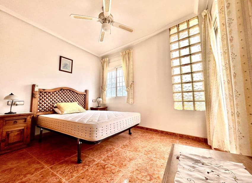 3 soverom Hus til salgs i Cabo Roig med svømmebasseng - € 220 000 (Ref: 9770916)