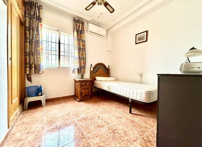 3 soverom Hus til salgs i Cabo Roig med svømmebasseng - € 220 000 (Ref: 9770916)