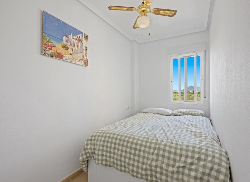 2 soverom Leilighet til salgs i Daya Nueva med svømmebasseng - € 135 000 (Ref: 9775976)