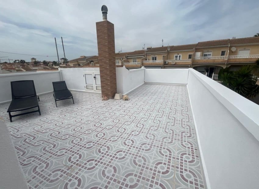 2 soveværelse Lejlighed til salg i Dona Pepa - € 198.000 (Ref: 9775978)