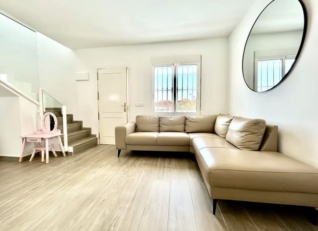 5 soveværelse Villa til salg i Villamartin, Orihuela med swimmingpool - € 459.000 (Ref: 9775979)