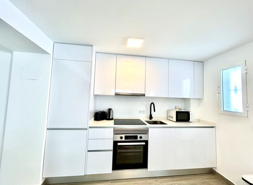 5 soveværelse Villa til salg i Villamartin med swimmingpool - € 459.000 (Ref: 9775979)