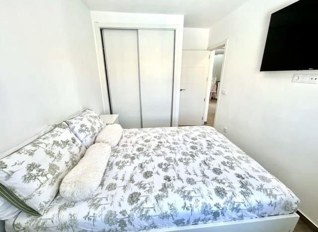 5 soveværelse Villa til salg i Villamartin, Orihuela med swimmingpool - € 459.000 (Ref: 9775979)