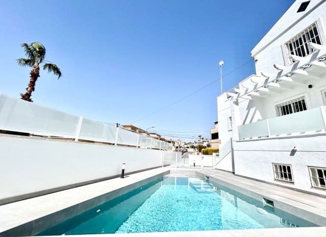 5 soveværelse Villa til salg i Villamartin, Orihuela med swimmingpool - € 459.000 (Ref: 9775979)