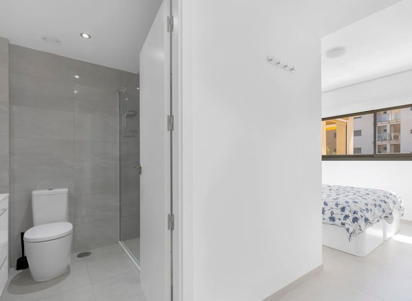 2 slaapkamer Appartement te koop in Orihuela Costa met zwembad - € 289.000 (Ref: 9778462)