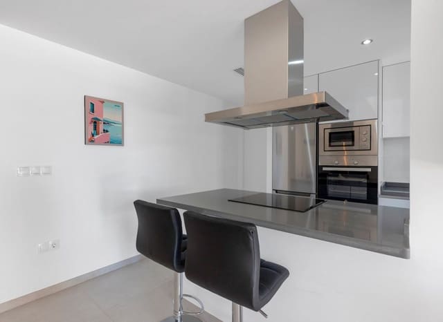 2 slaapkamer Appartement te koop in Villamartin, Orihuela met zwembad - € 289.000 (Ref: 9778462)