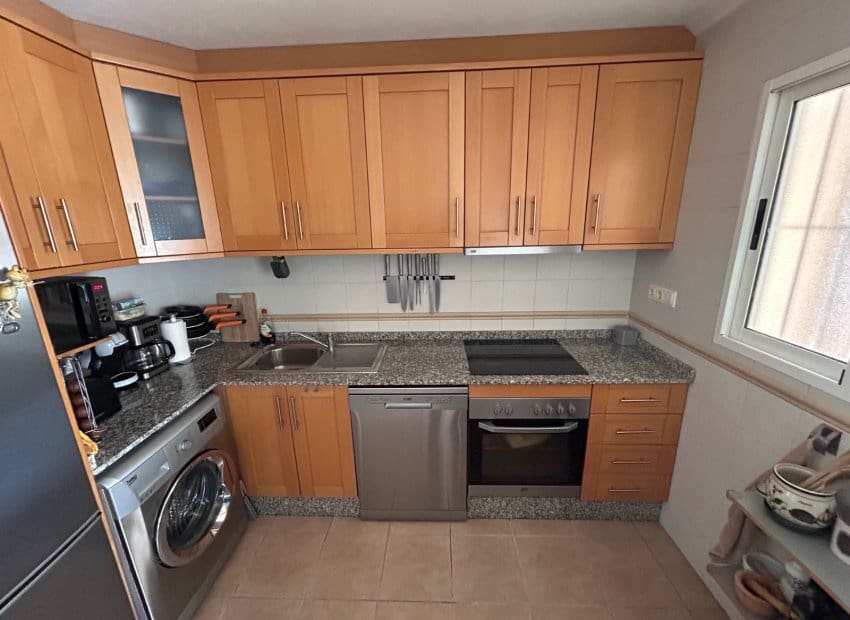 2 slaapkamer Appartement te koop in Jacarilla met zwembad - € 108.000 (Ref: 9781261)