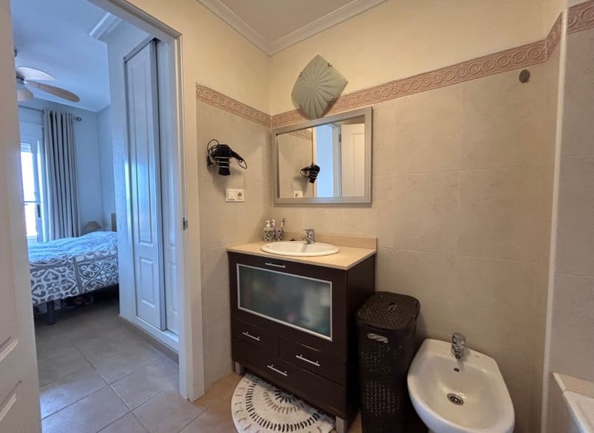 2 slaapkamer Appartement te koop in Jacarilla met zwembad - € 108.000 (Ref: 9781261)