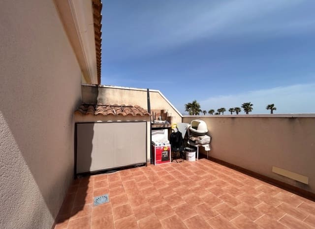 2 slaapkamer Appartement te koop in Jacarilla met zwembad - € 108.000 (Ref: 9781261)