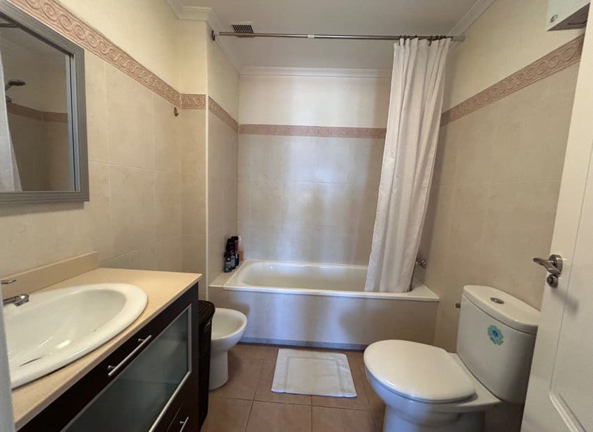 2 slaapkamer Appartement te koop in Jacarilla met zwembad - € 108.000 (Ref: 9781261)