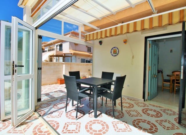 3 soverom Hus til salgs i Playa Flamenca, Orihuela med svømmebasseng - € 249 950 (Ref: 9781263)