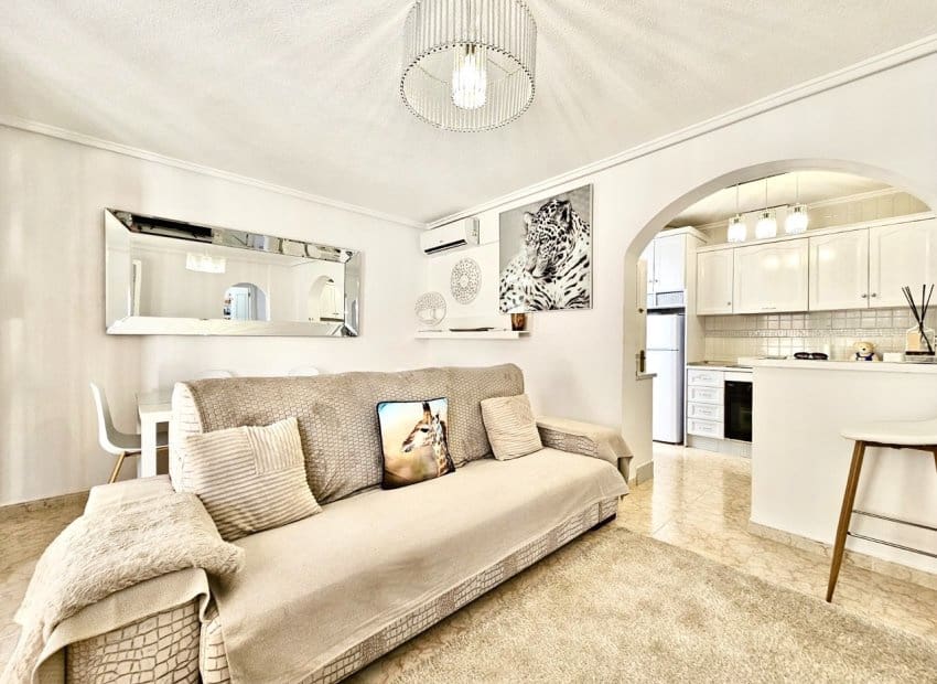 2 chambre Maison de Ville à vendre à Orihuela Costa avec piscine - 209 999 € (Ref: 9781266)