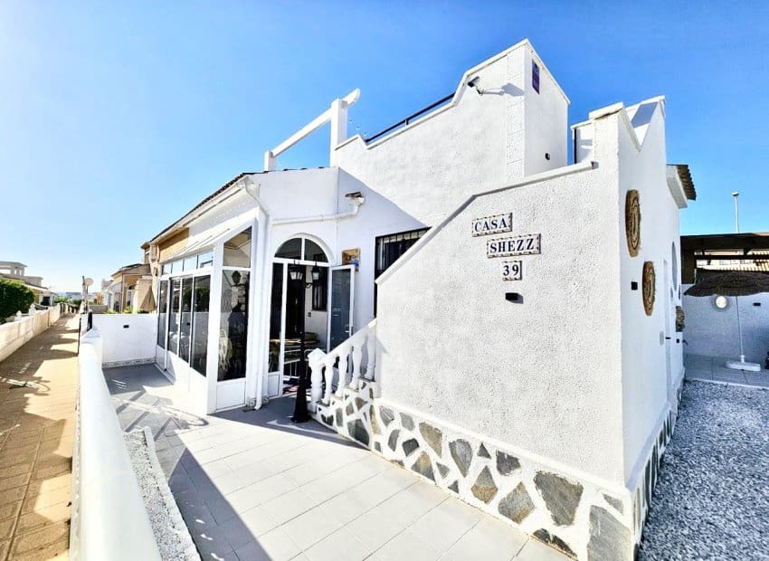 2 chambre Maison de Ville à vendre à Orihuela Costa avec piscine - 209 999 € (Ref: 9781266)