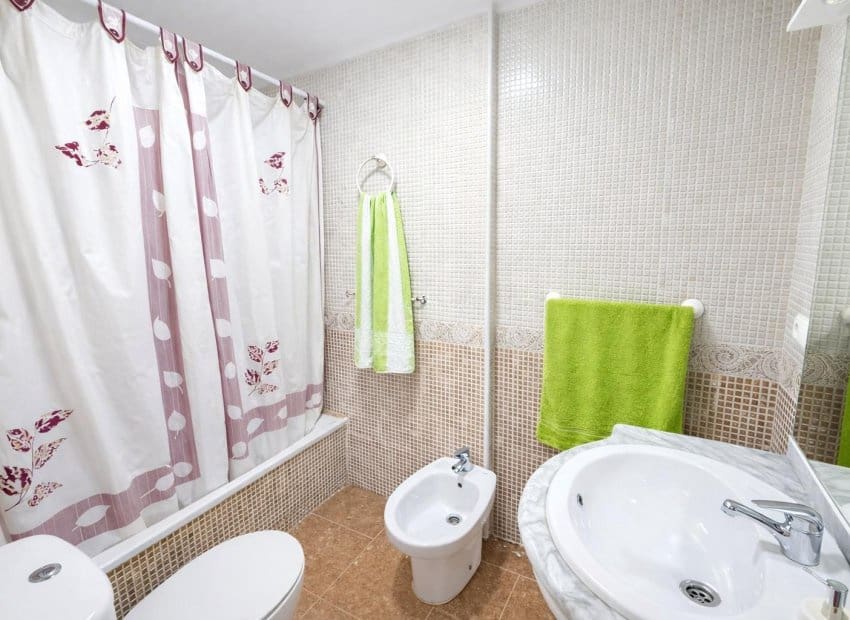 2 quarto Apartamento para venda em Torrevieja com piscina - 155 000 € (Ref: 9781267)