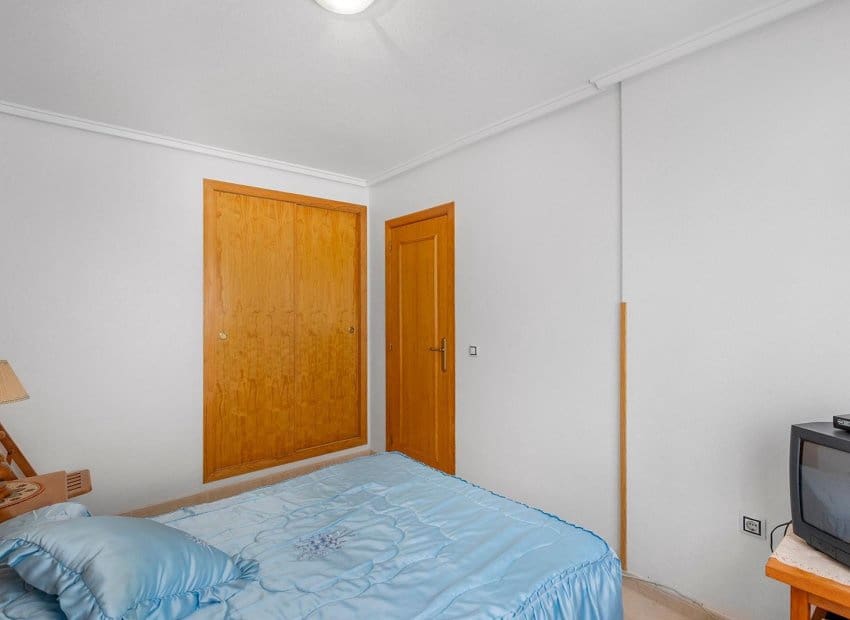 2 sovrum Lägenhet till salu i Torrevieja med pool - 139 000 € (Ref: 9781268)