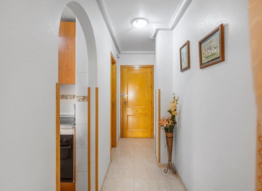 2 sovrum Lägenhet till salu i Torrevieja med pool - 139 000 € (Ref: 9781268)