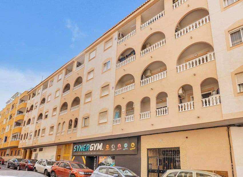 2 sovrum Lägenhet till salu i Torrevieja med pool - 139 000 € (Ref: 9781268)