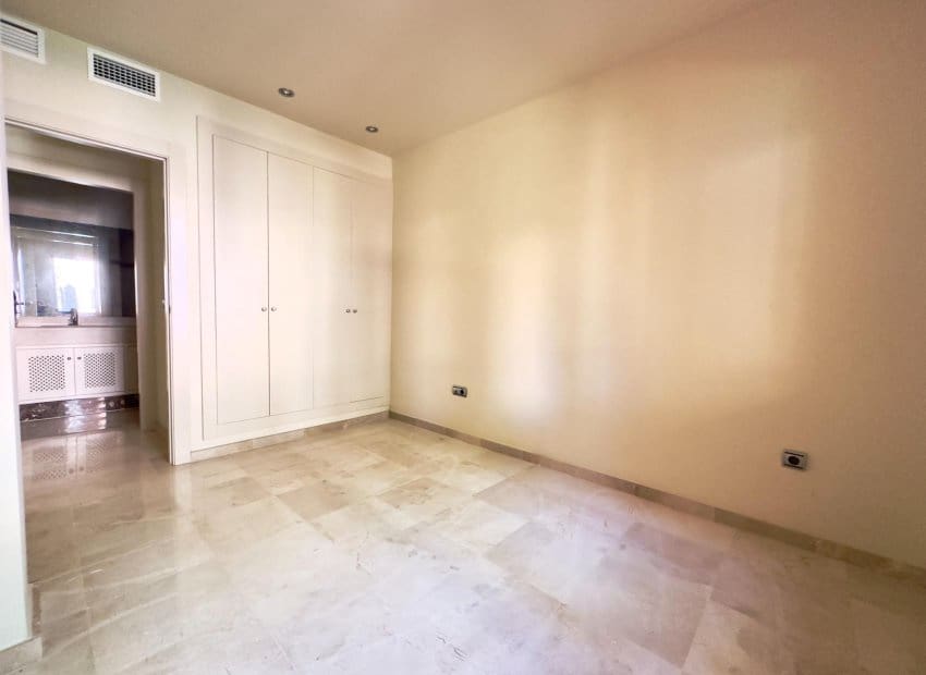 Apartamento de 1 habitación en Los Alcázares en venta con piscina - 129.000 € (Ref: 9784528)